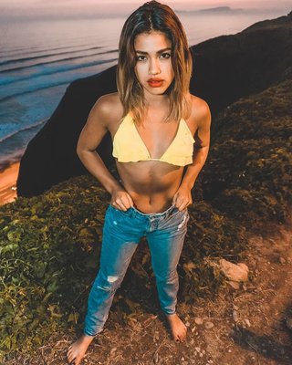 Malory Vargas 19